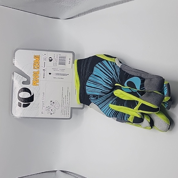 Pearl iZumi Impact riding gloves women's medium, New - Picture 1 of 3